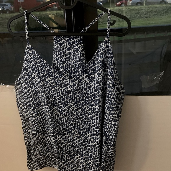 Top - Picture 2 of 2